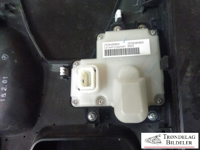 Bilstereo navigasjon betjeningspanel til Nissan GT-R 2009-->>  (2839580B0A|)