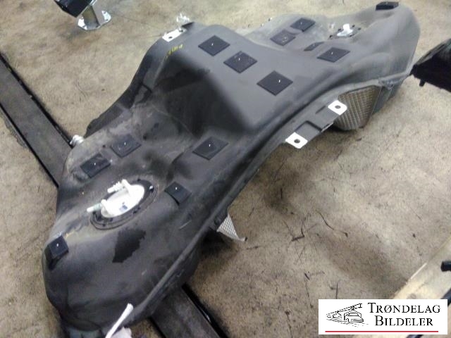 Bensintank til Nissan GT-R 2009-->>  