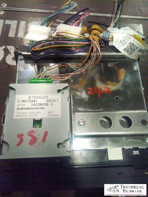 Bilstereo navigasjon til Peugeot 4008 2012-2017 (8750A242|NR-261EM-11PUG1|26060094E)
