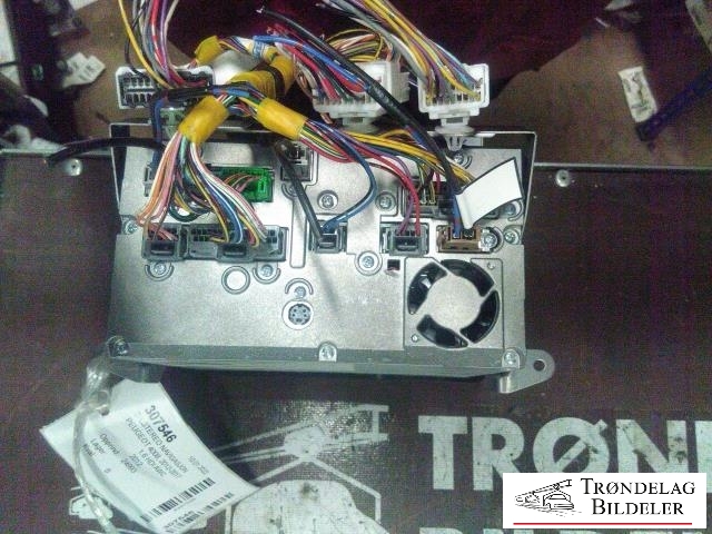 Bilstereo navigasjon til Peugeot 4008 2012-2017 (8750A242|NR-261EM-11PUG1|26060094E)