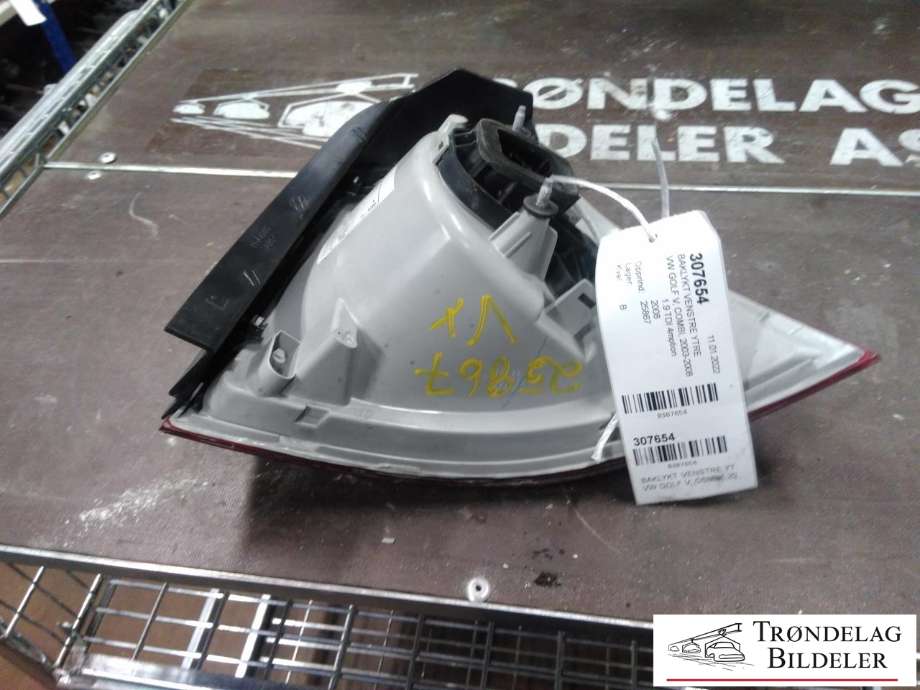 Baklykt venstre ytre til VW Golf V, Combi 2003-2008