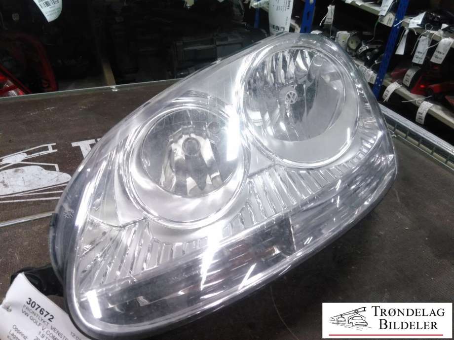 Frontlykt venstre halogen til VW Golf V, Combi 2003-2008  (1K6941005N|1K6941029P|)