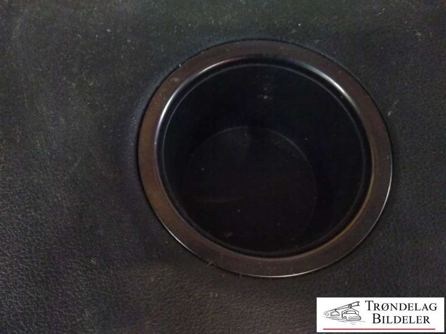Dashbord koppholder til Nissan GT-R 2009-->>  
