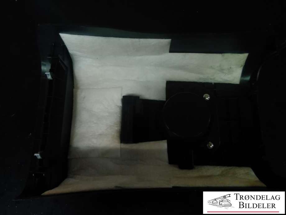 Dashbord koppholder til Nissan GT-R 2009-->>  