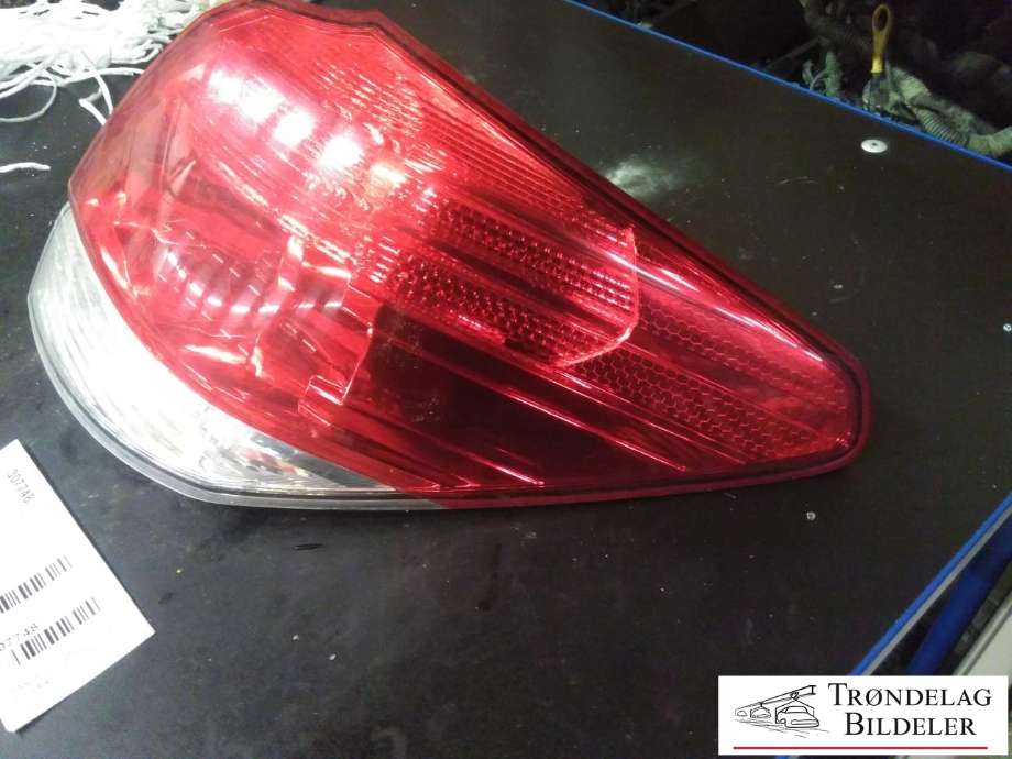 Baklykt høyre ytre til Subaru Outback 2009-2014 (Type IV)  