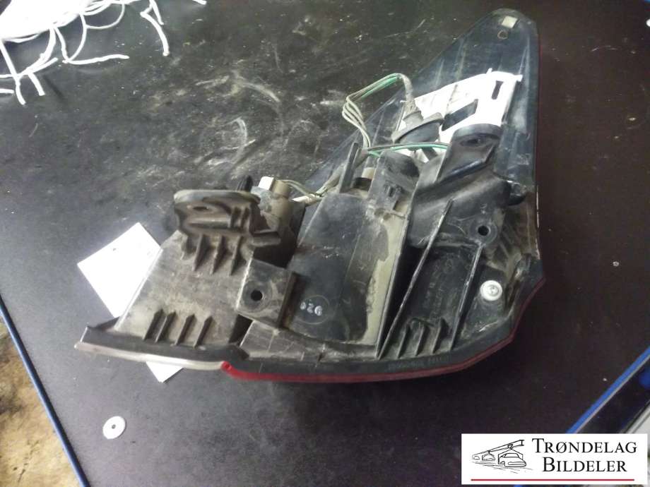 Baklykt høyre ytre til Subaru Outback 2009-2014 (Type IV)  