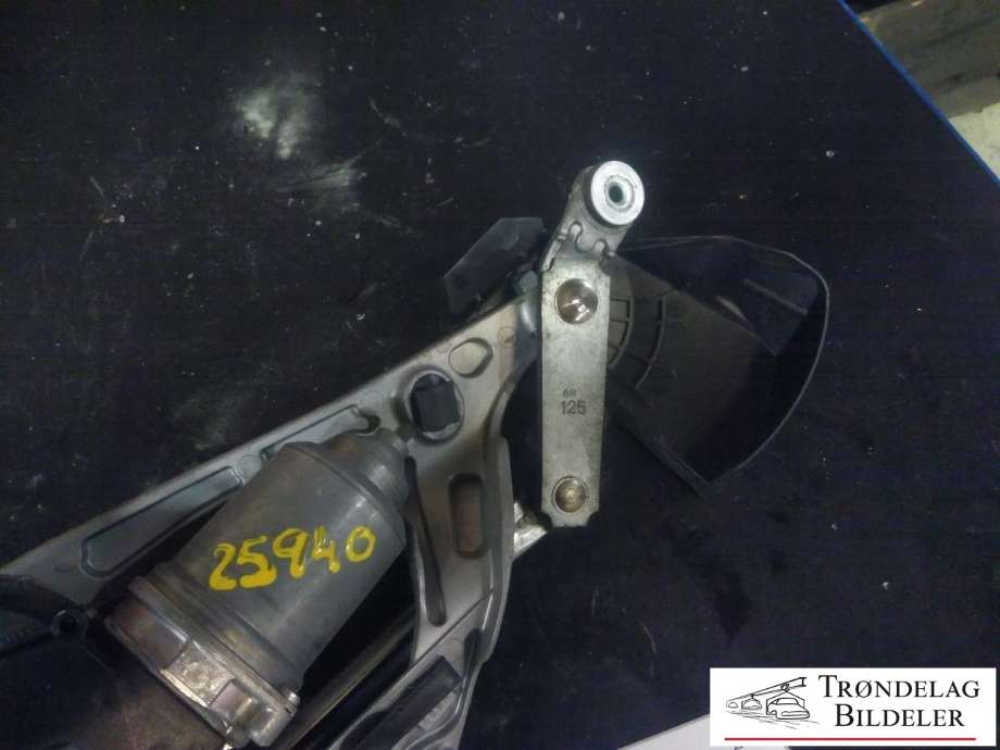 Viskermotor frontrute komplett m/overføring til Lexus CT 2010-2020  (TOYOTA|85110-76030|159300-4061|)