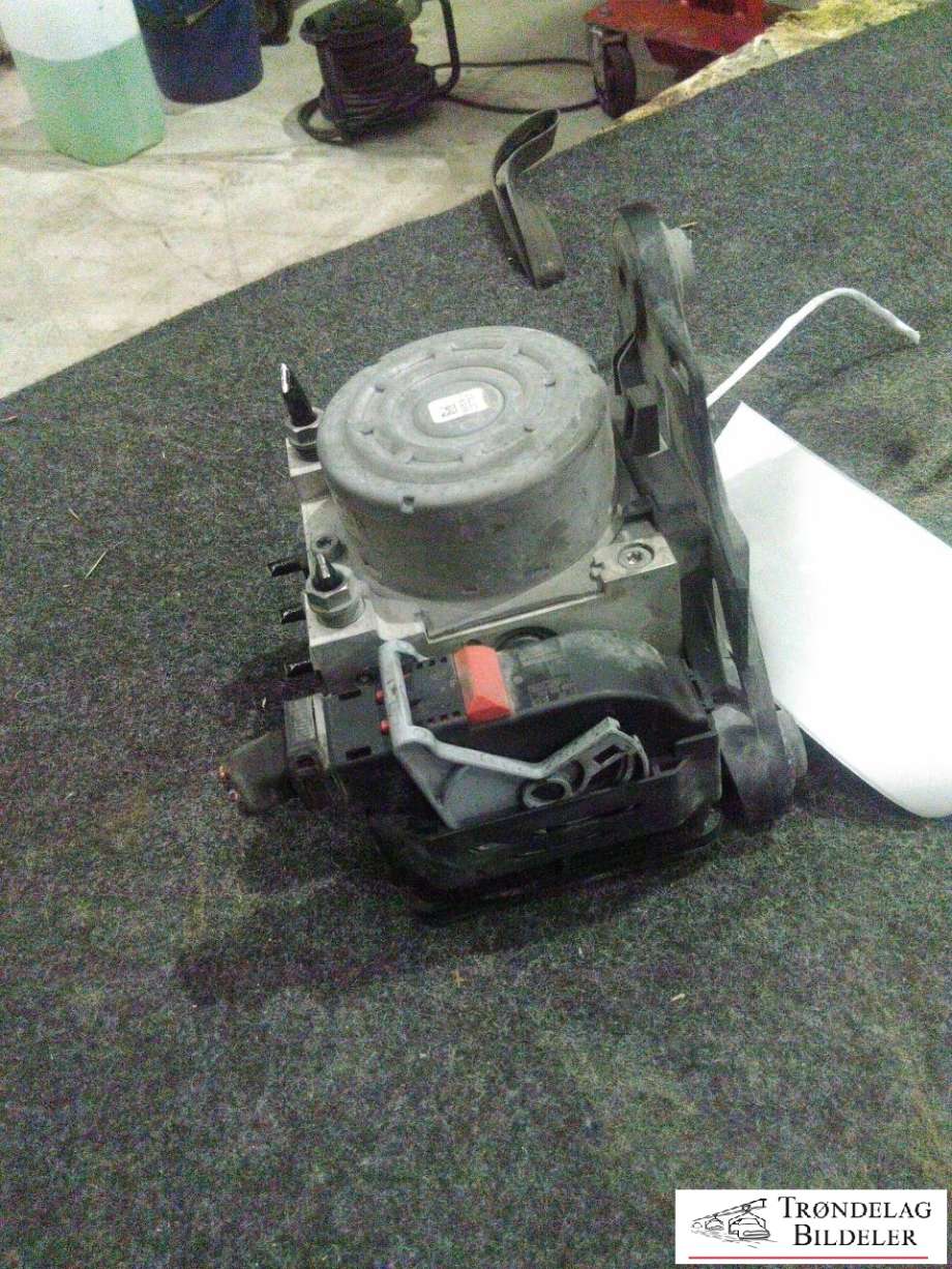 ABS sentral til VW e-Golf 2014-2017 (Fase 1)  (VW AG|5Q0614517AK|100220-05194|)