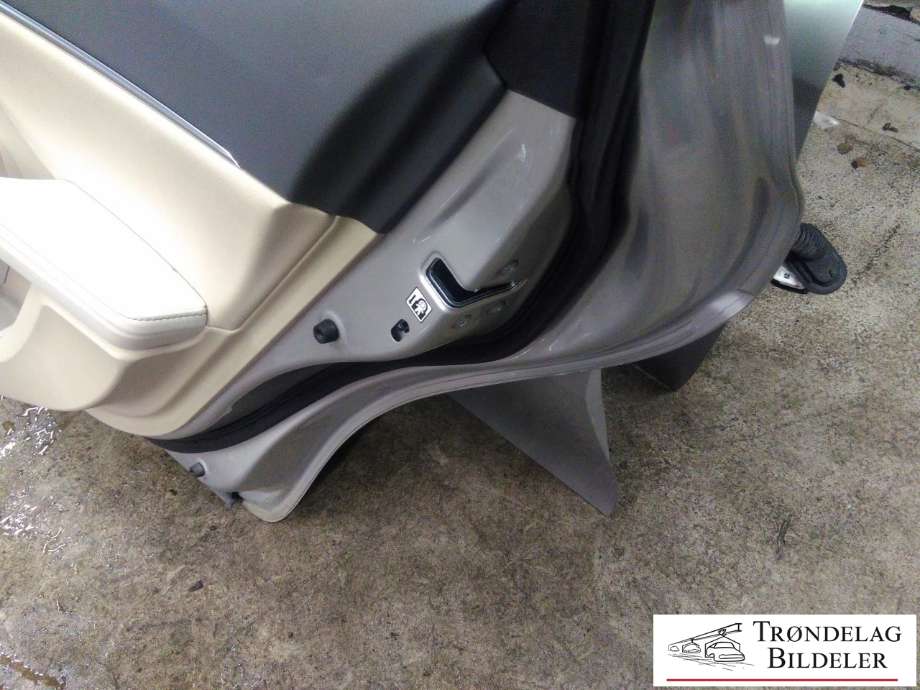 Dør høyre bak til Toyota Camry 2019-->>  (6700333270|)