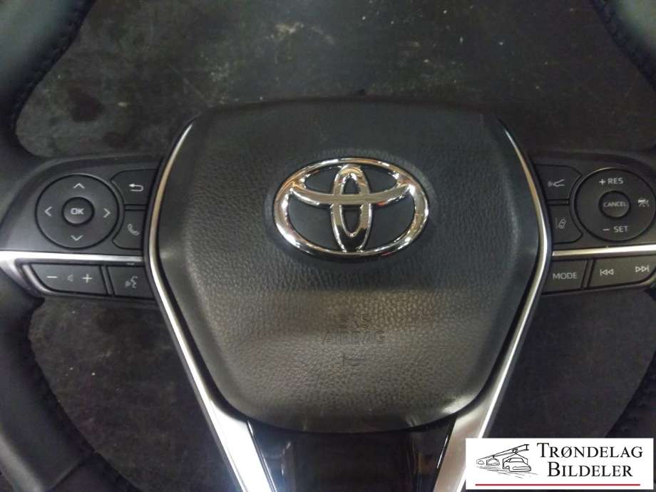 Ratt til Toyota Camry 2019-->>  