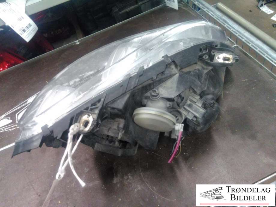 Frontlykt venstre halogen til Mercedes B-Klasse 2005-2008 (Fase 1) (W245) (W245) (A1698201761|)