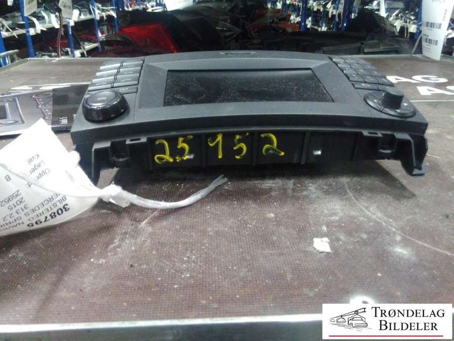 Bilstereo navigasjon skjerm til Mercedes Sprinter 2013-2018 (Fase 2) (906) (906) (RY2550|A9069003203|)