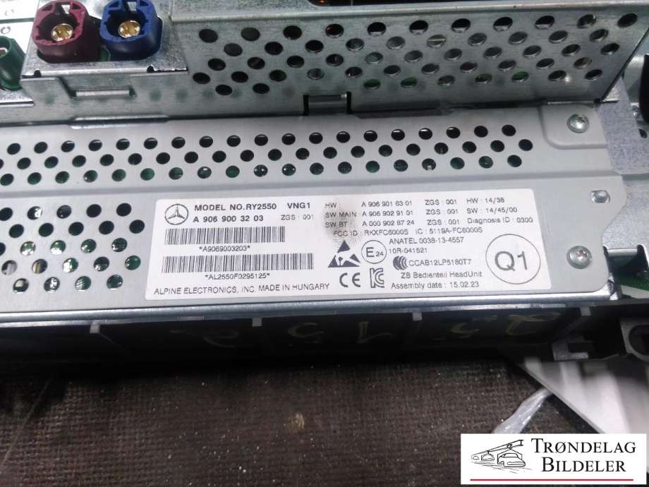 Bilstereo navigasjon skjerm til Mercedes Sprinter 2013-2018 (Fase 2) (906) (906) (RY2550|A9069003203|)