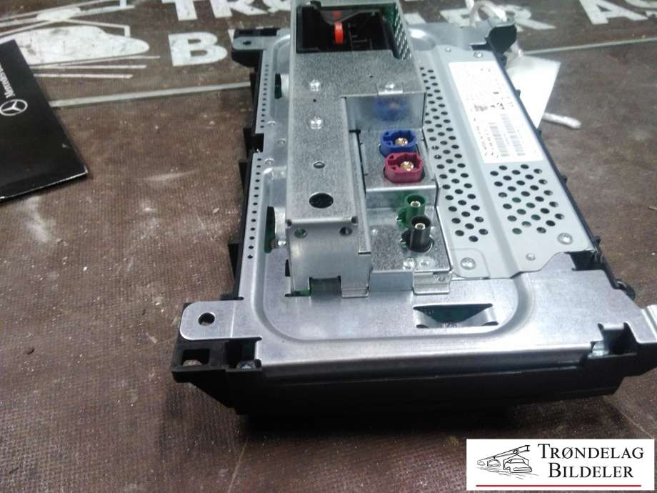 Bilstereo navigasjon skjerm til Mercedes Sprinter 2013-2018 (Fase 2) (906) (906) (RY2550|A9069003203|)
