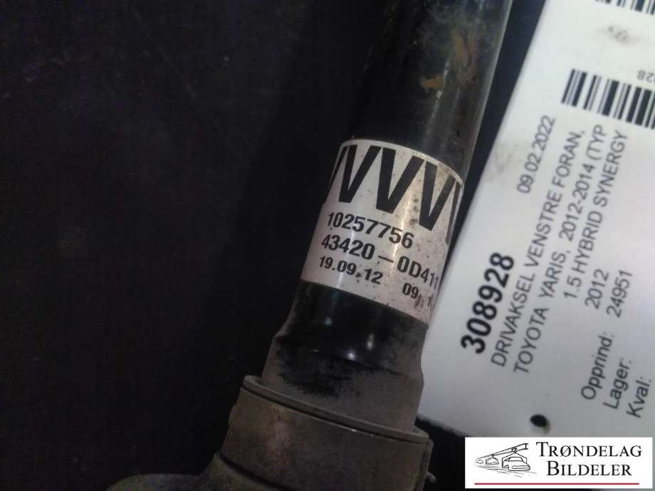 Drivaksel venstre foran, hybrid til Toyota Yaris 2012-2014 (Type III, Fase 1)  (43420-0D411|)