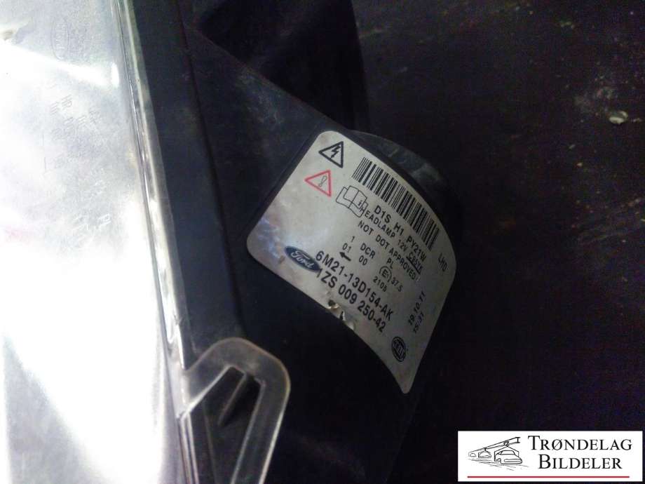 Frontlykt høyre xenon til Ford S-Max 2010-2015 (Type I, Fase 2)  (HELLA|6M21-13D154-AK|1ZS 009 250-42|)