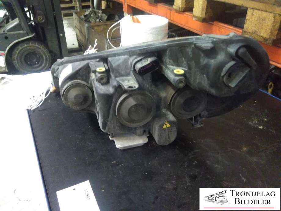 Frontlykt høyre xenon til Ford S-Max 2010-2015 (Type I, Fase 2)  (HELLA|6M21-13D154-AK|1ZS 009 250-42|)