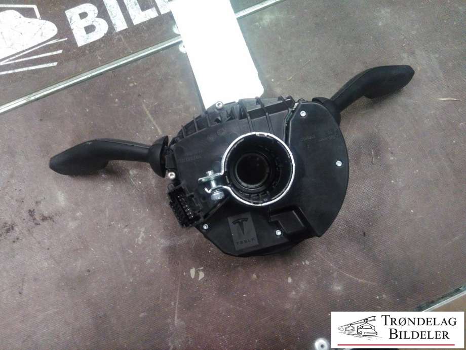 Bryter combi til Tesla Model 3 2018-2023 (Fase 1)  (1087662-00-N|30S 10148116-15|)