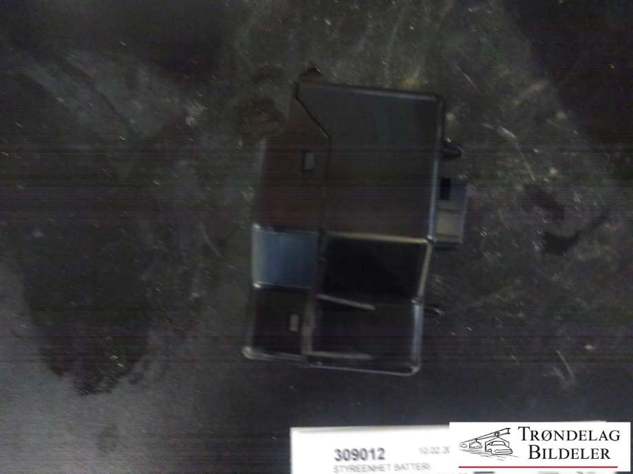 Styreenhet batteri til Mercedes C-Klasse 2011-2014 (Fase 2) (W204) (W204) (A1695450046|)