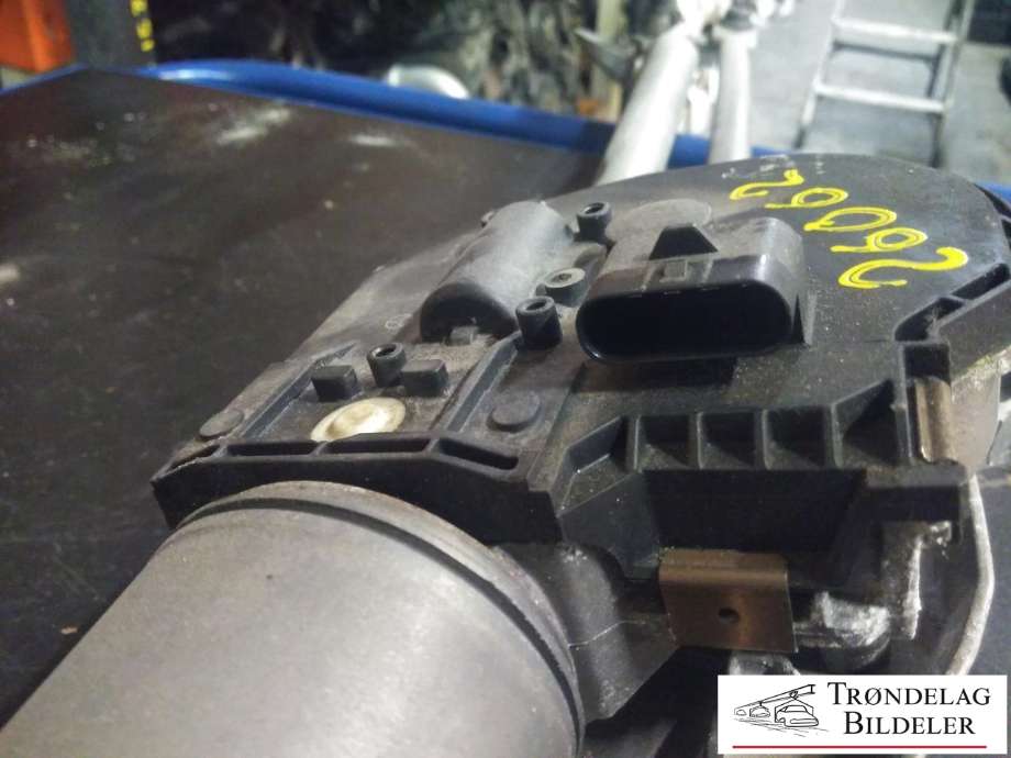 Viskermotor frontrute komplett m/overføring til Mercedes C-Klasse 2011-2014 (Fase 2) (W204) (W204) (3 397 021 440|1137328692|11255148199)
