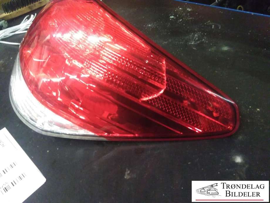 Baklykt høyre ytre til Subaru Legacy 2009-2015  