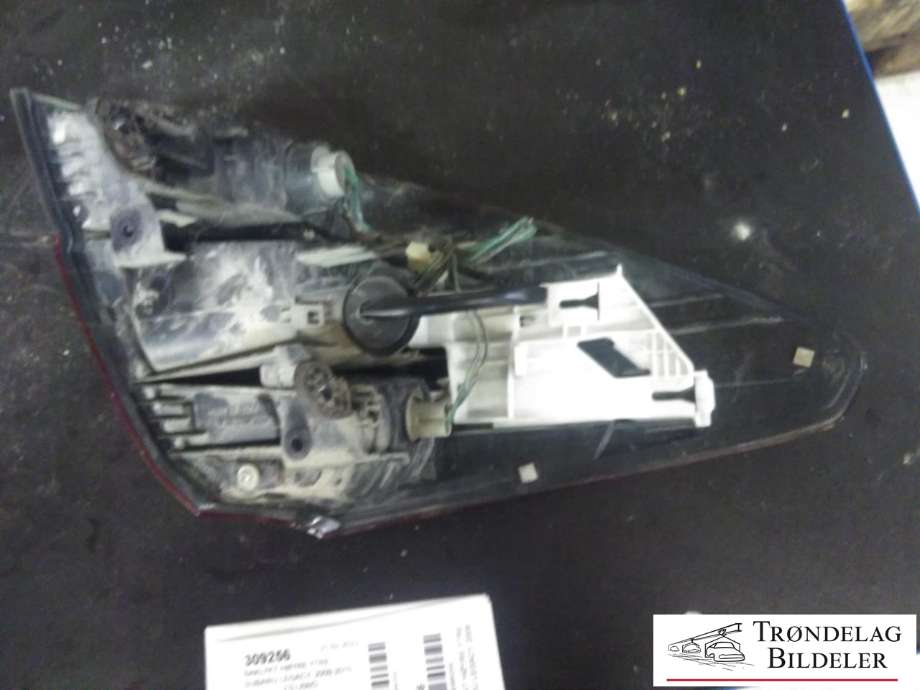 Baklykt høyre ytre til Subaru Legacy 2009-2015  