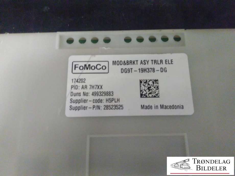 Styreenhet hengerfeste til Ford Mondeo 2014-2019 (Type V, Fase 1) (FOMOCO|DG9T-19H378-DG|499329883|)