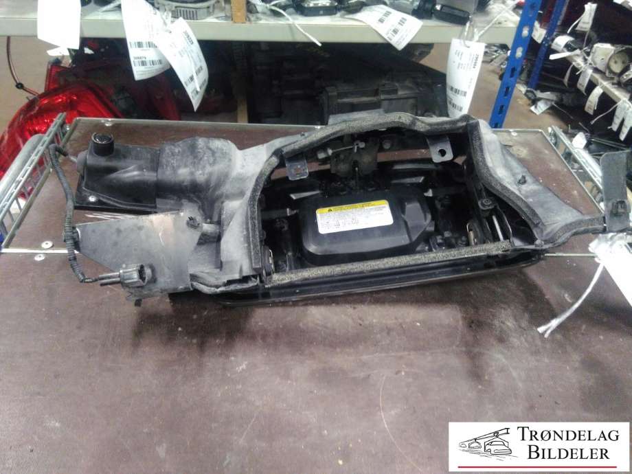 Batterilader inntak/luke til Nissan Leaf 2011-2017 (Type I)  (65701-3NL0D|)