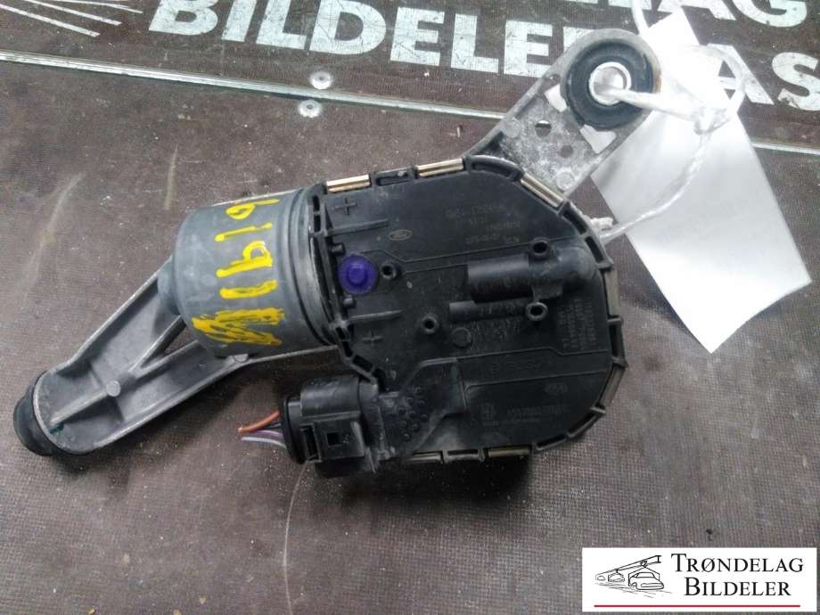 Viskermotor foran venstre til Ford Focus, electric 2012-2018 (BOSCH|BM51-7504-AL|0390248153|151780277631)