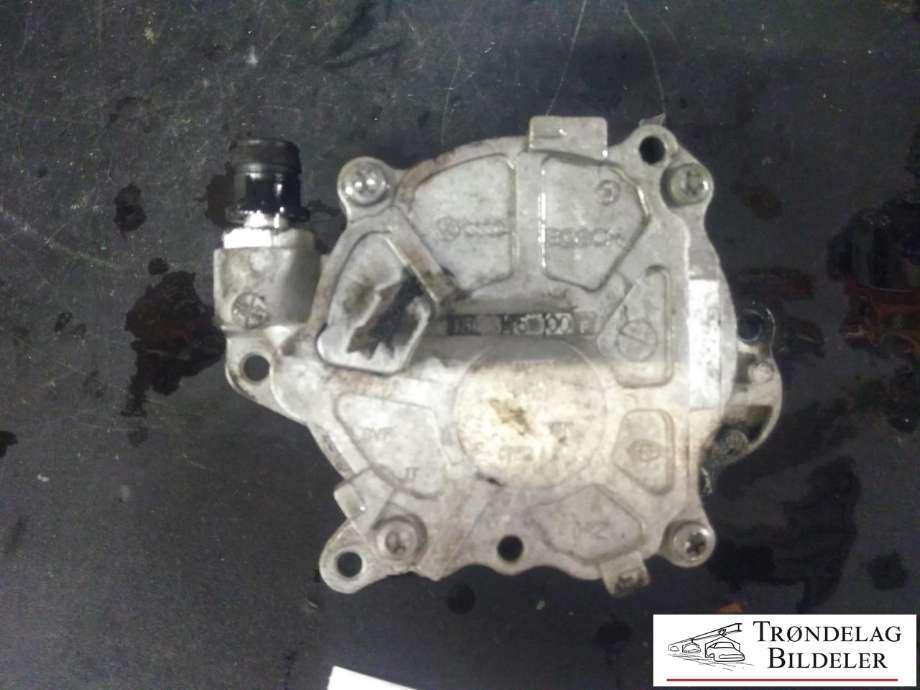 Vakuumpumpe til VW Tiguan 2011-2016 (Type I, Fase 2) (BOSCH|03L 145 100 F|)