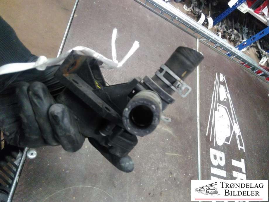 Sirkulasjonspumpe til Ford Focus, electric 2012-2018 (346-19-000134-AB|H42M-3200-001|)