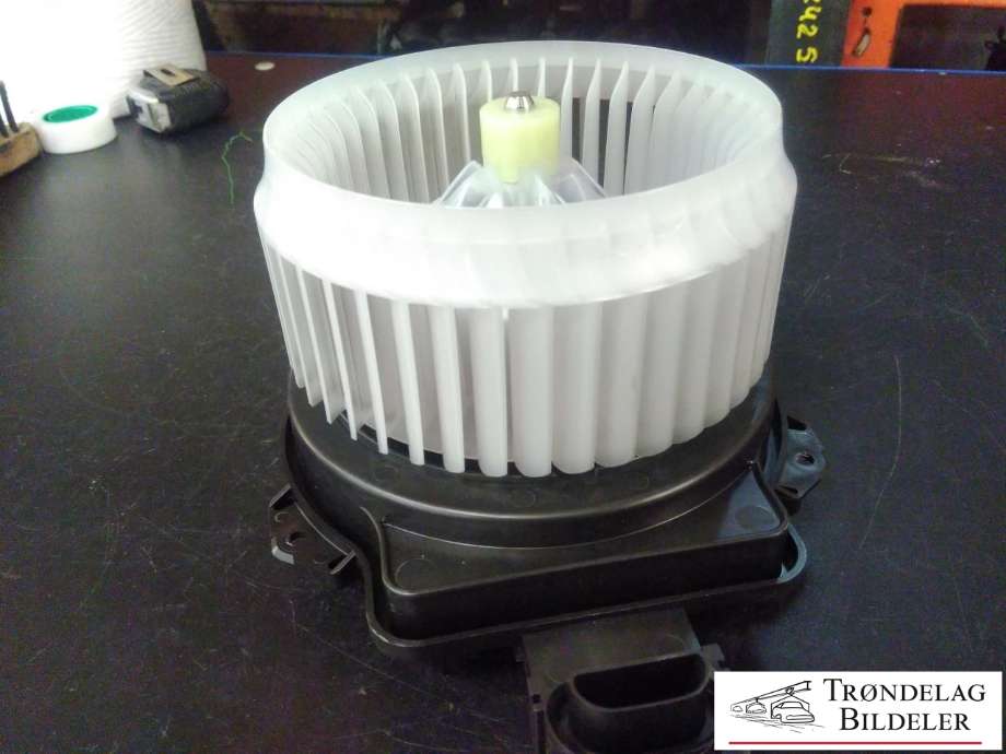 Varmeapparat motor til Suzuki SX4 S-CROSS 2013-->> (Type II)  (7415061MA0|)