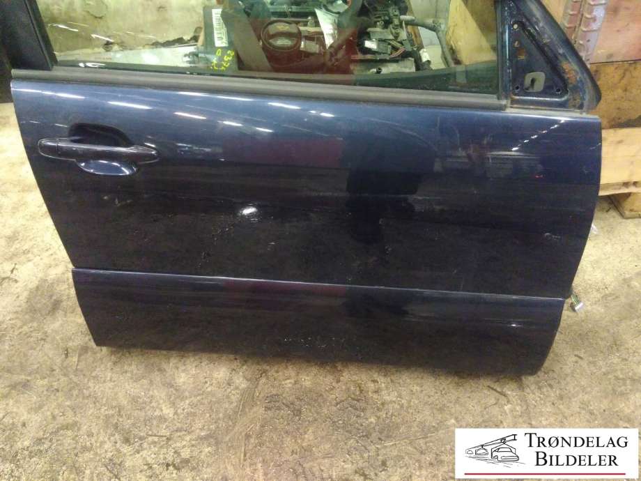 Dør høyre foran til Toyota Land Cruiser 120 2002-2009  (6700160540|)