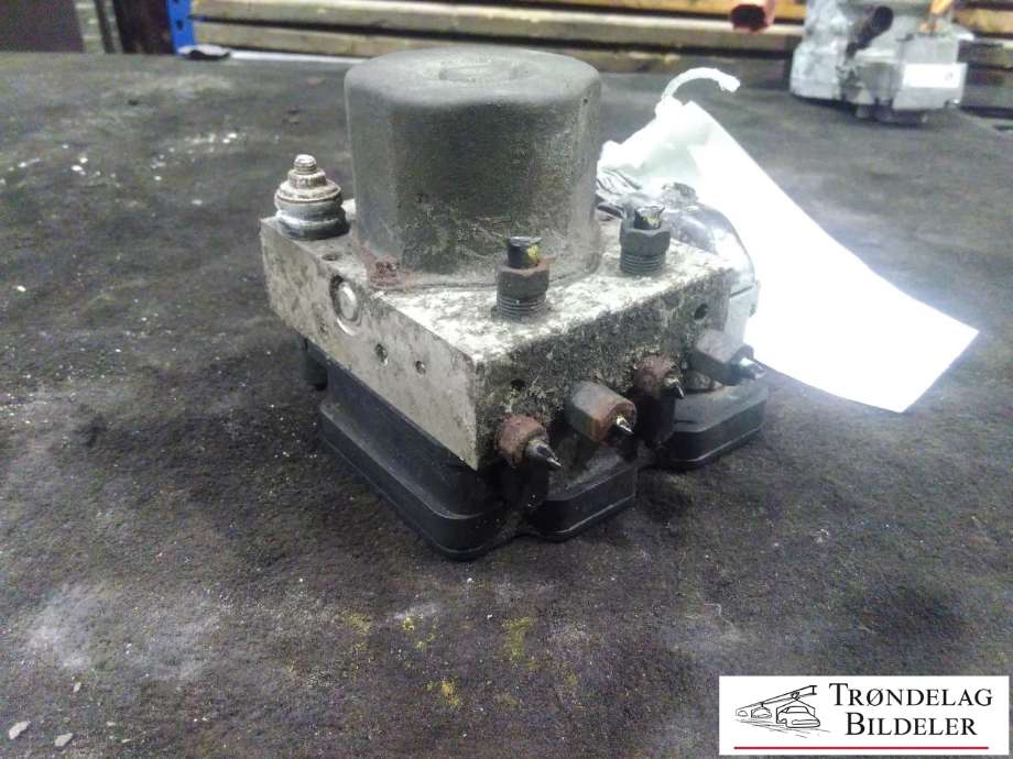ABS sentral til Tesla Model S, 2013-2016 (Fase 1) (BOSCH|1037797-00-B)