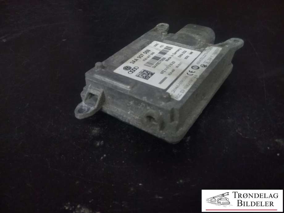Sensor radar til VW Passat 2011-2015 (B7) (B7) (HELLA|3AA 907 568|)