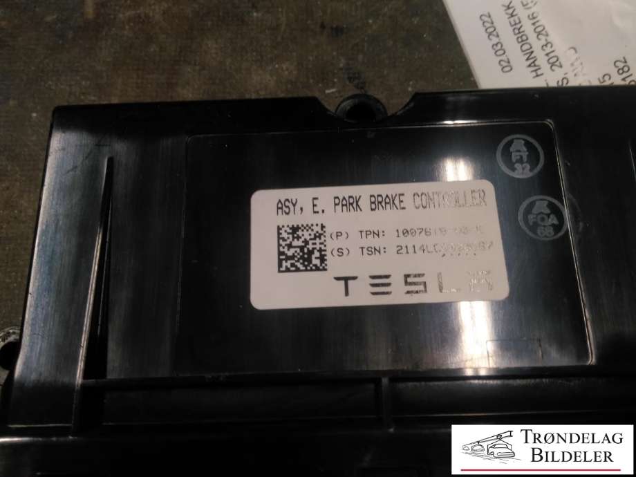 Styreenhet elektrisk parkbrems (EPB - Electric Parking Brake) til Tesla Model S 2013-2016 (Fase 1)  (TESLA|1007618-00-E|2114LC0000067|)