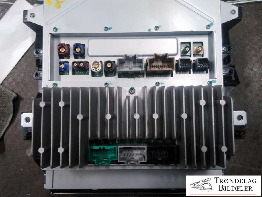 Bilstereo navigasjon skjerm til Tesla Model S 2013-2016 (Fase 1) (1098050-00-F|T15E0093455R1|)