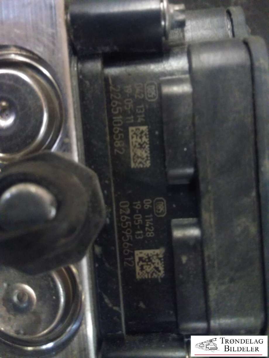 ABS sentral til Mercedes B-Klasse 2019-->> (W247) (W247) (BOSCH|2265106582|0265956612|)