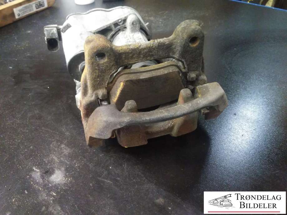 Bremsecaliper høyre foran til Mercedes B-Klasse 2019-->> (W247) (W247) (A 247 421 36 00|A 247 421 47 00|295X24MM)