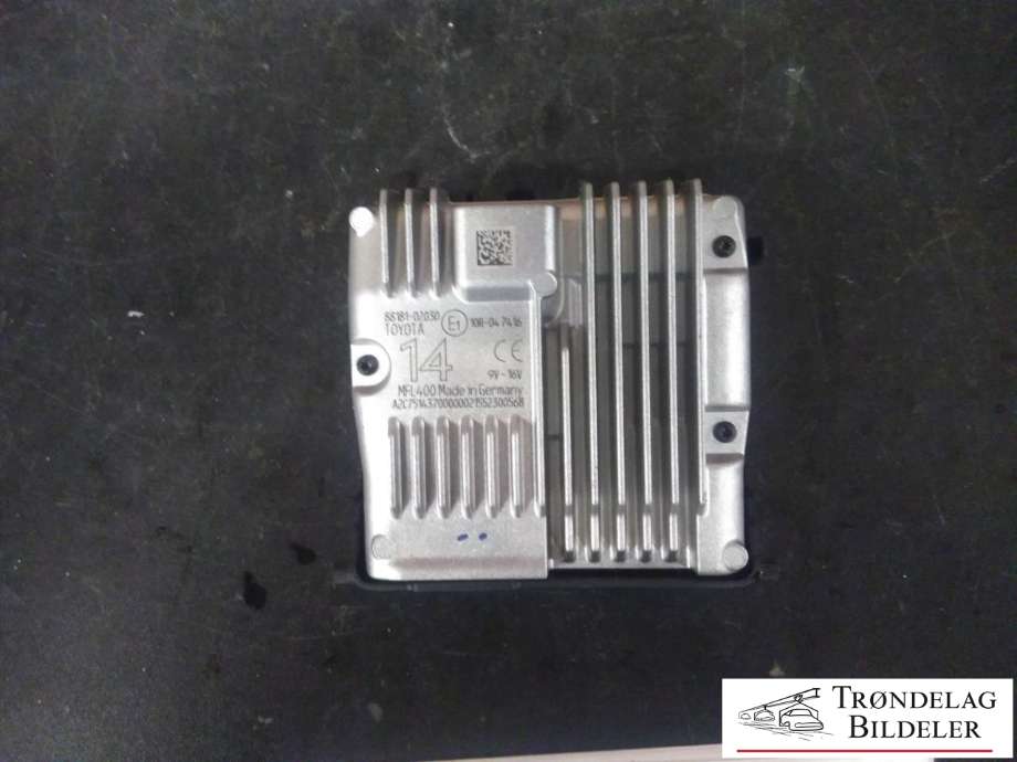 Parkeringskamera foran til Toyota Auris 2015-2019 (Type II, Fase 2)  (TOYOTA|88181-02030|)