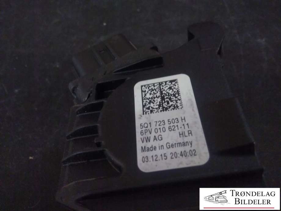 Pedal gass til Škoda Superb 2015-->> (Type III)  (VW AG|5Q1 723 503 H|6PV 010 621-11|)