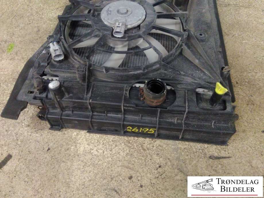 Radiatorpakke til Toyota Auris 2015-2019 (Type II, Fase 2)  (MF422750-4594|16040-0T540|)