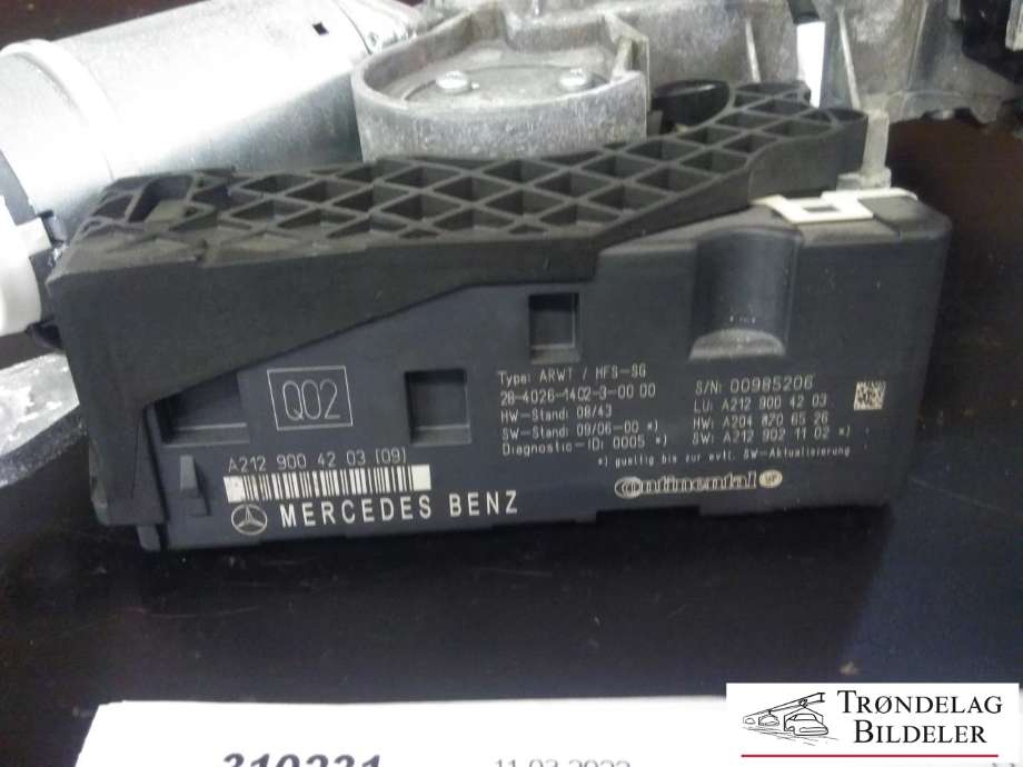 Baklukeåpner motor til Mercedes E-Klasse 2009-2013 (Fase 1) (W212) (W212) (CONTINENTAL|A 212 900 42 03|A 212 820 36 42|)