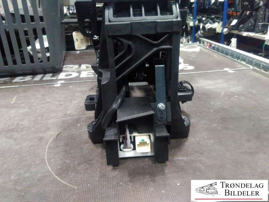 Girstang/girvelger automat til Toyota Avensis 2015-2019 (Type III, Fase 2)  (33560-20180|)