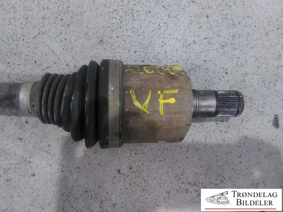 Drivaksel venstre foran, diesel/automat til VW Tiguan 2011-2016 (Type I, Fase 2) (5N0407763J|63JM|)