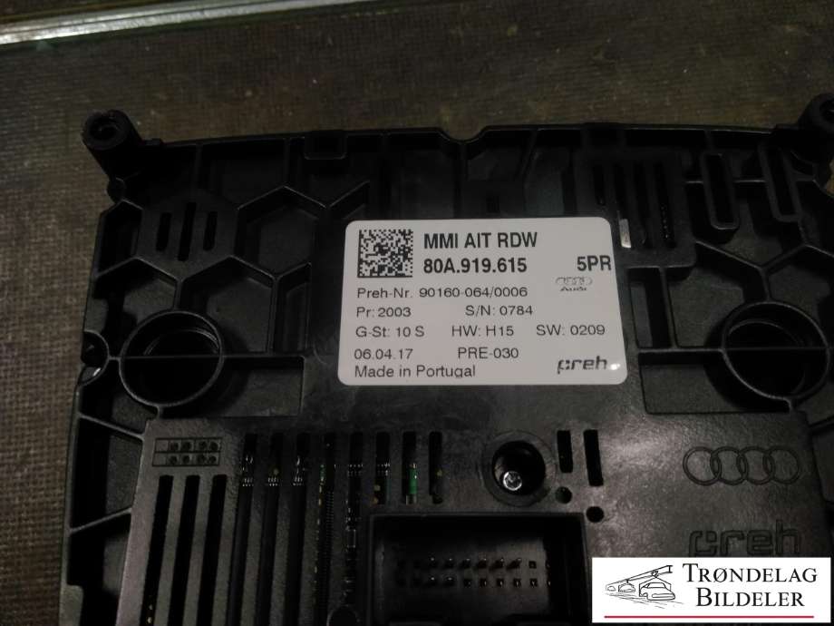 Bilstereo navigasjon betjeningspanel til Audi Q5 2017-->> (Type II)  (PREH|80A 919 615|)