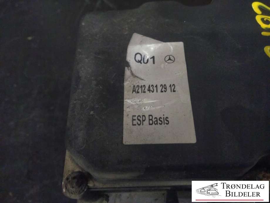 ABS sentral til Mercedes E-Klasse 2009-2013 (Fase 1) (W212) (W212) (A2124312912|A 212 431 30 12|)