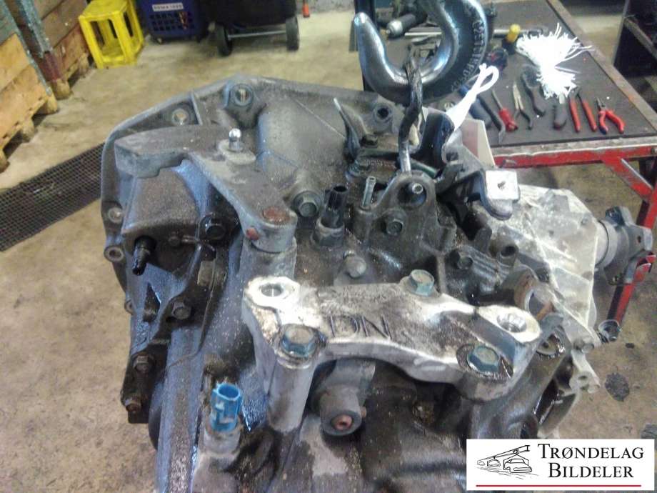 Girkasse 4WD komplett til Nissan Qashqai 2007-2010 (Type I, Fase 1)  (6MT|)
