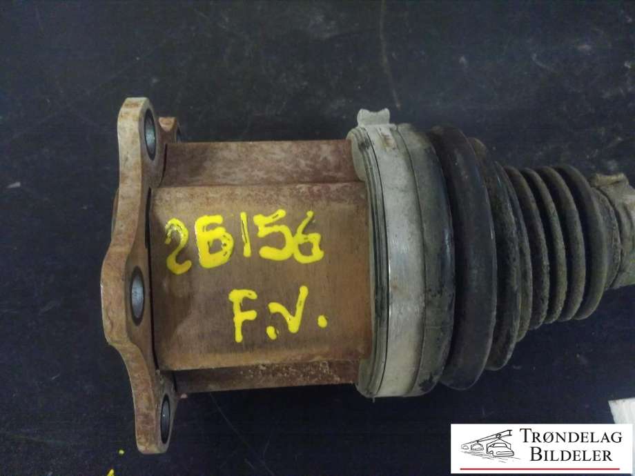 Drivaksel venstre foran, diesel/automat til VW Passat 2015-2019 (Fase 1) (B8) (B8)