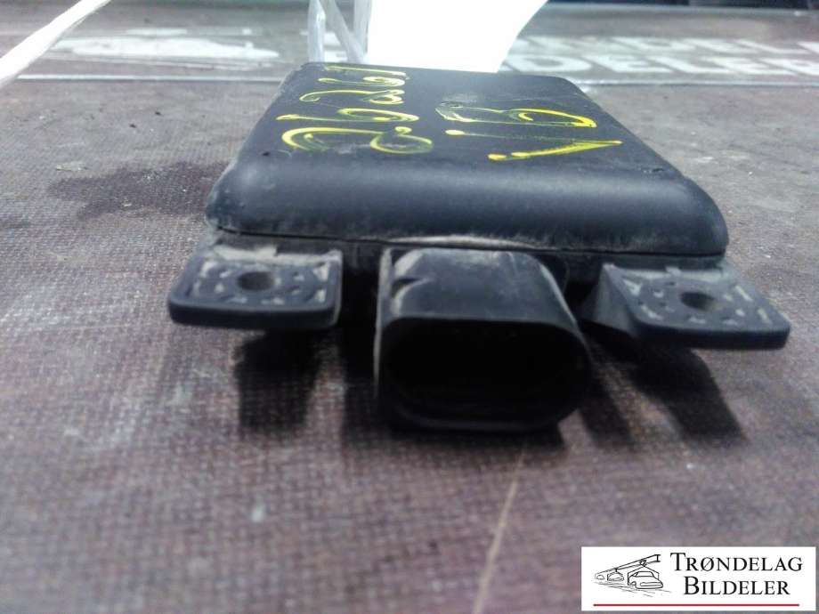 Sensor radar til Škoda Superb 2015-->> (Type III)  (VW AG|5Q0 907 685 B|6PZ011719-22|)